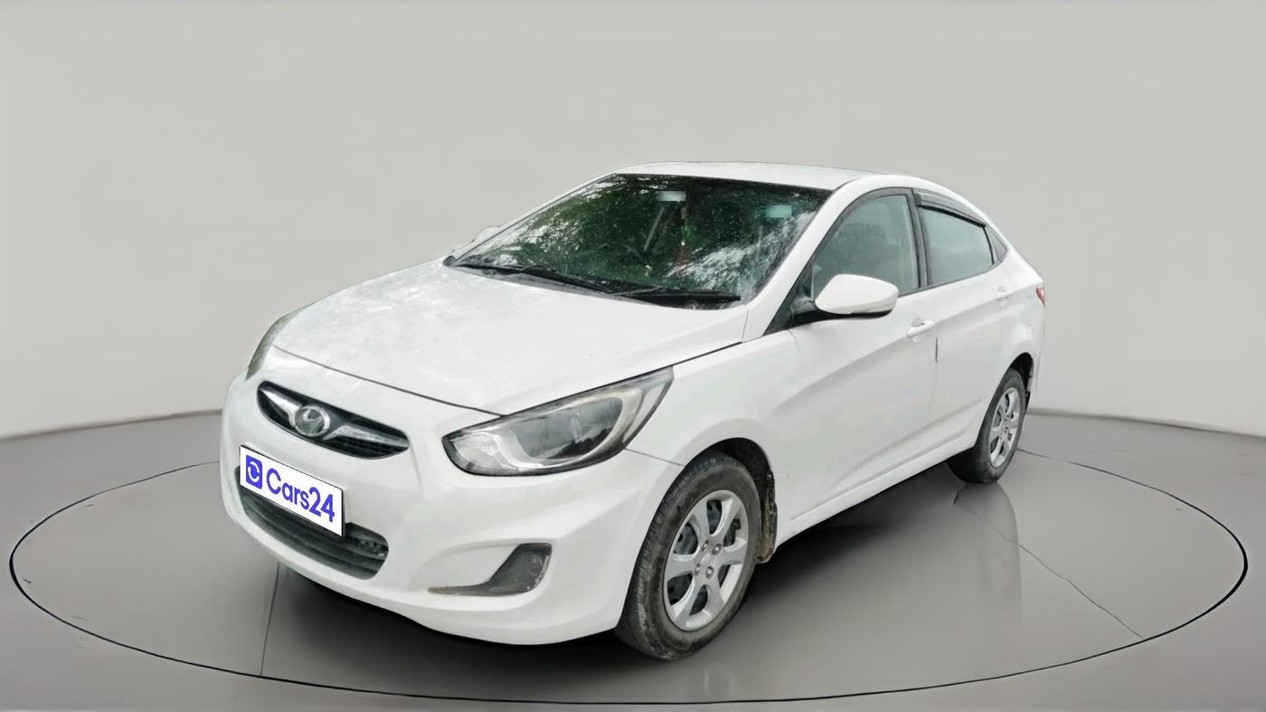 2014 Hyundai Verna FLUIDIC 1.4 VTVT, Petrol, Manual, 1,35,969 km, exterior
