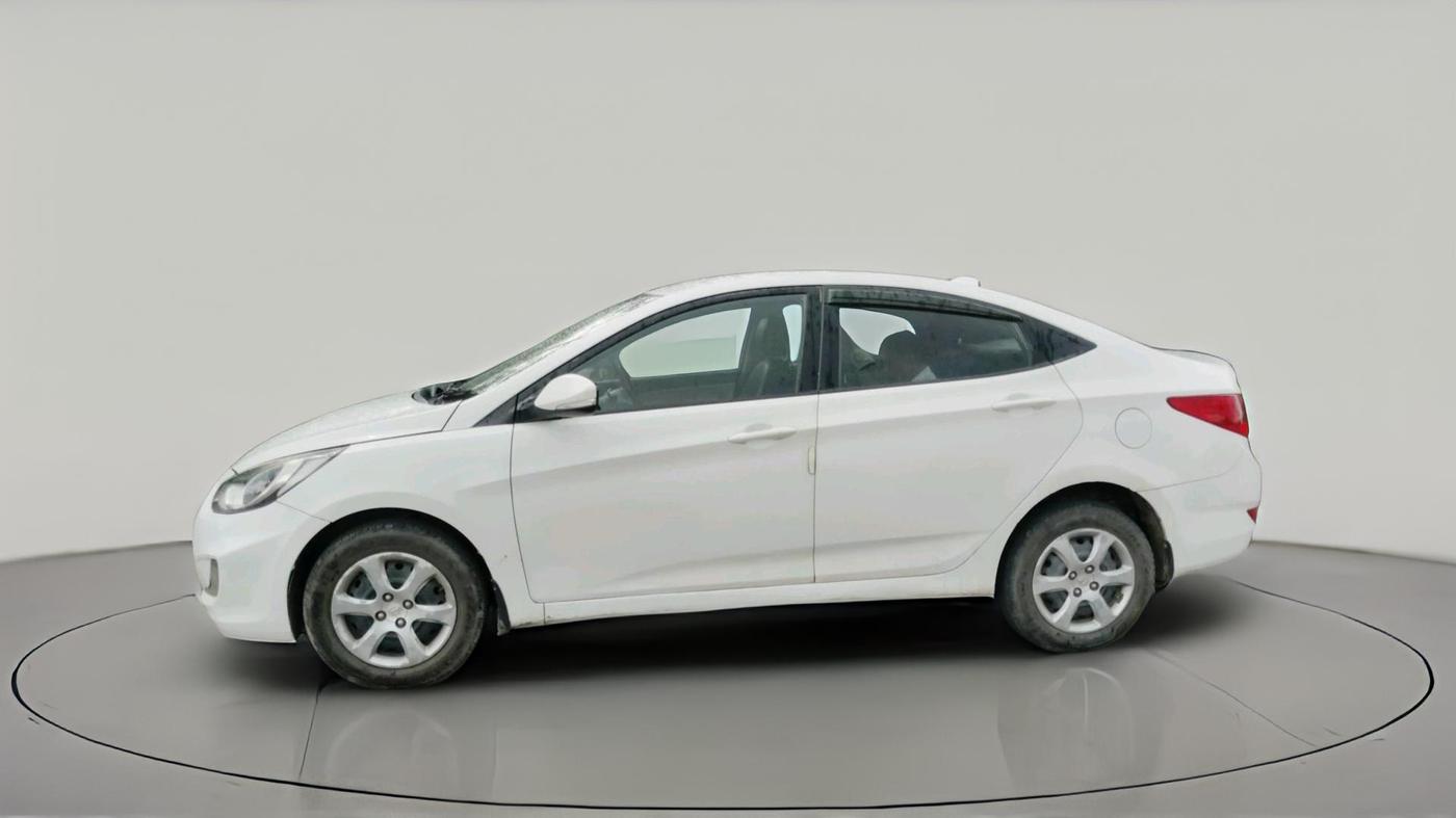 2014 Hyundai Verna FLUIDIC 1.4 VTVT, Petrol, Manual, 1,35,969 km, exterior