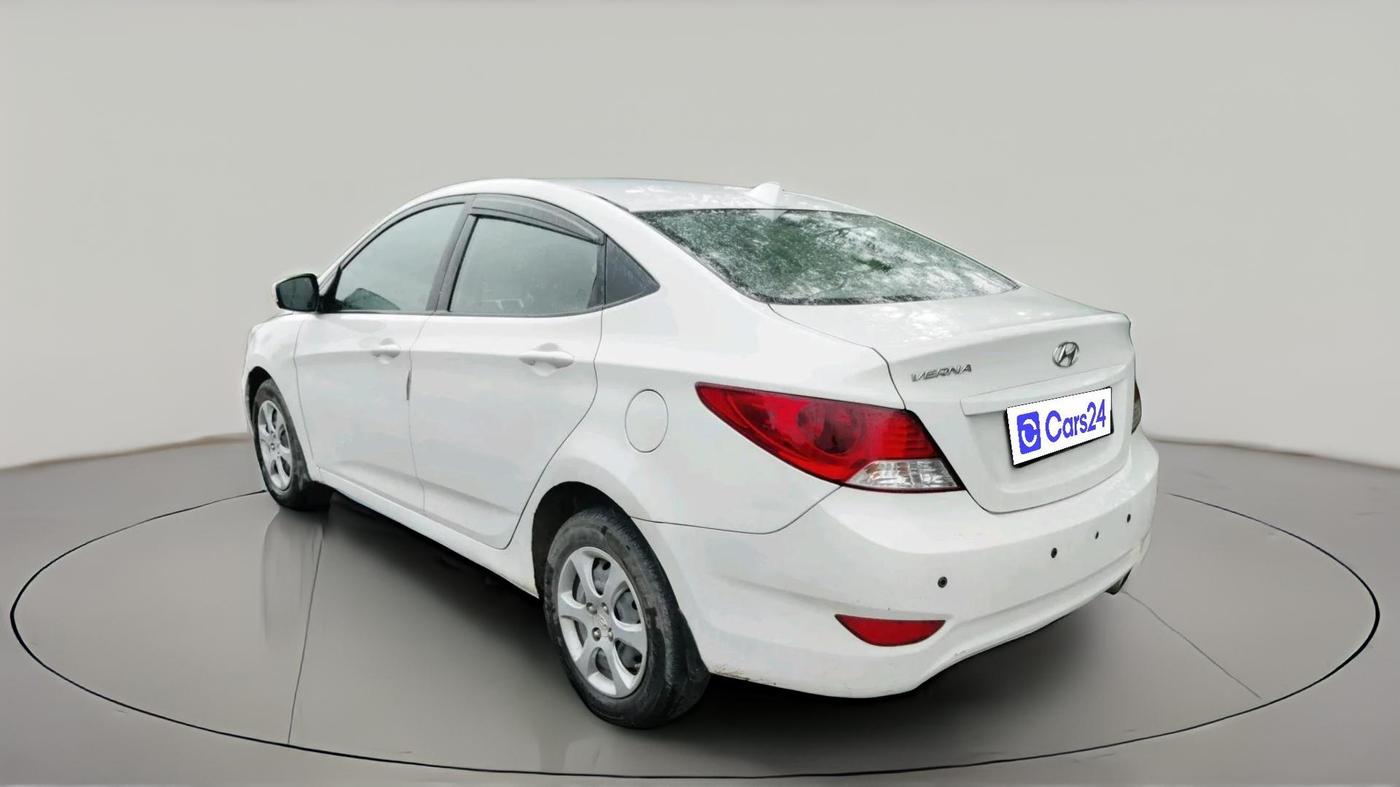 2014 Hyundai Verna FLUIDIC 1.4 VTVT, Petrol, Manual, 1,35,969 km, exterior