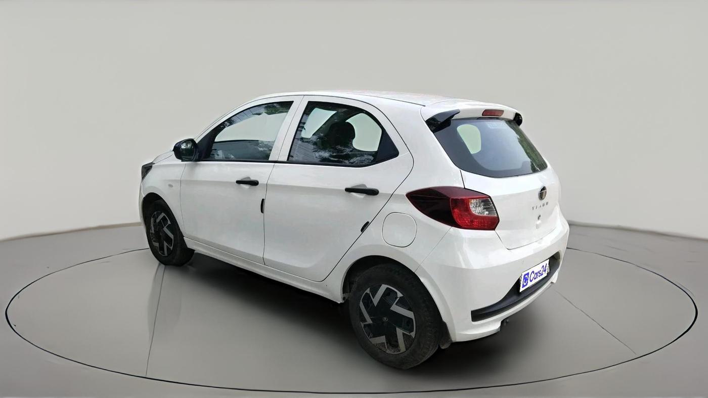 2025 Tata Tiago XM PETROL, Petrol, Manual, 28,895 km, exterior