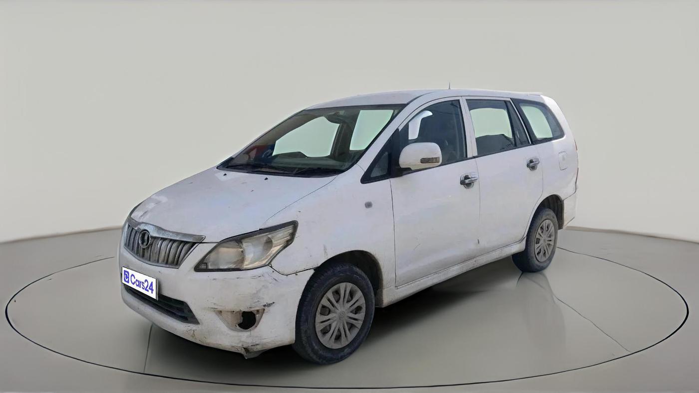 2012 Toyota Innova 2.5 GX 7 STR, Diesel, Manual, 1,93,682 km, exterior