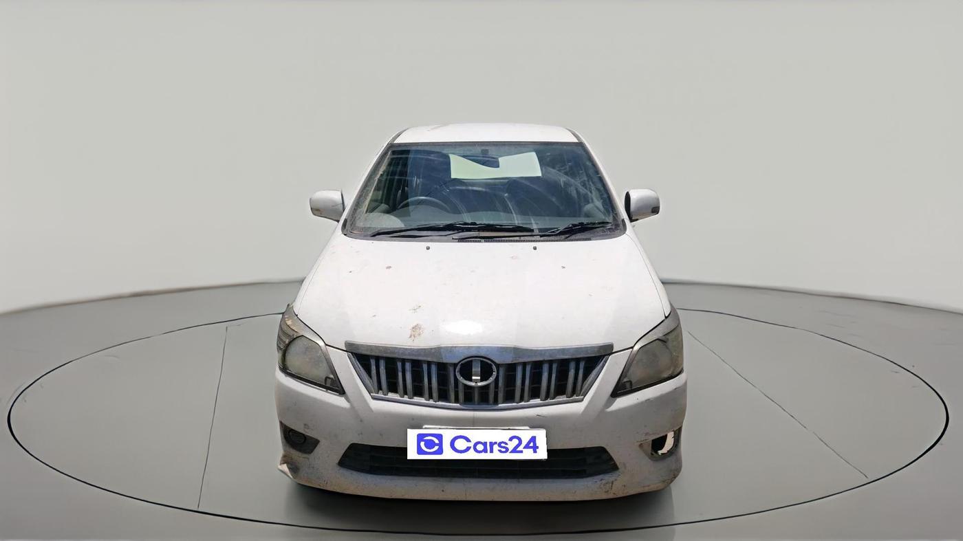 2012 Toyota Innova 2.5 GX 7 STR, Diesel, Manual, 1,93,682 km, exterior