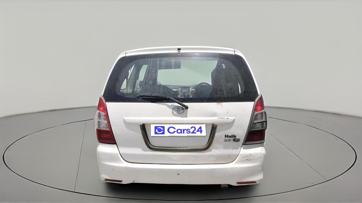 2012 Toyota Innova 2.5 GX 7 STR, Diesel, Manual, 1,93,682 km, exterior