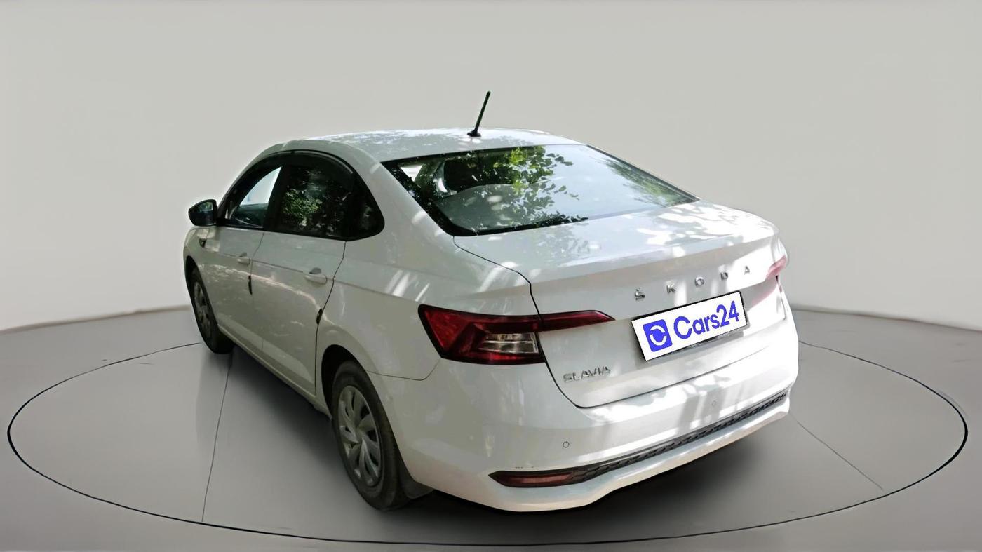 2022 Skoda SLAVIA ACTIVE 1.0L TSI MT, Petrol, Manual, 82,991 km, exterior
