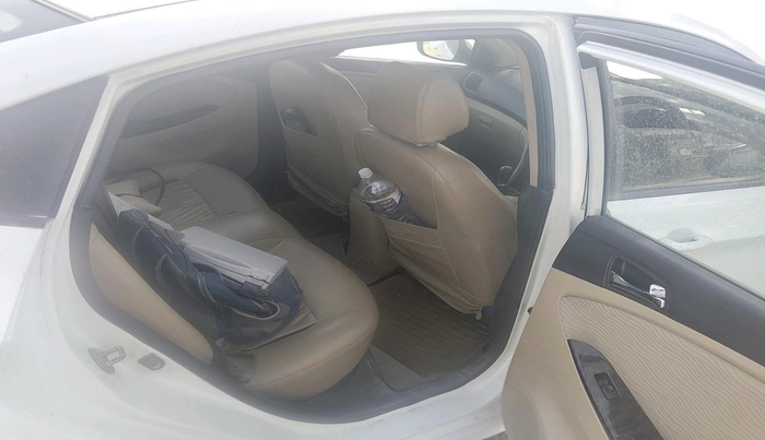2012 Hyundai Verna FLUIDIC 1.6 CRDI SX, Diesel, Manual, 1,90,222 km, interior