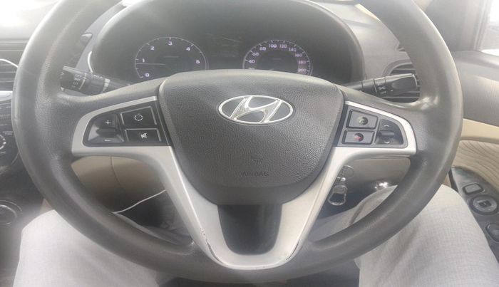 2012 Hyundai Verna FLUIDIC 1.6 CRDI SX, Diesel, Manual, 1,90,222 km, interior