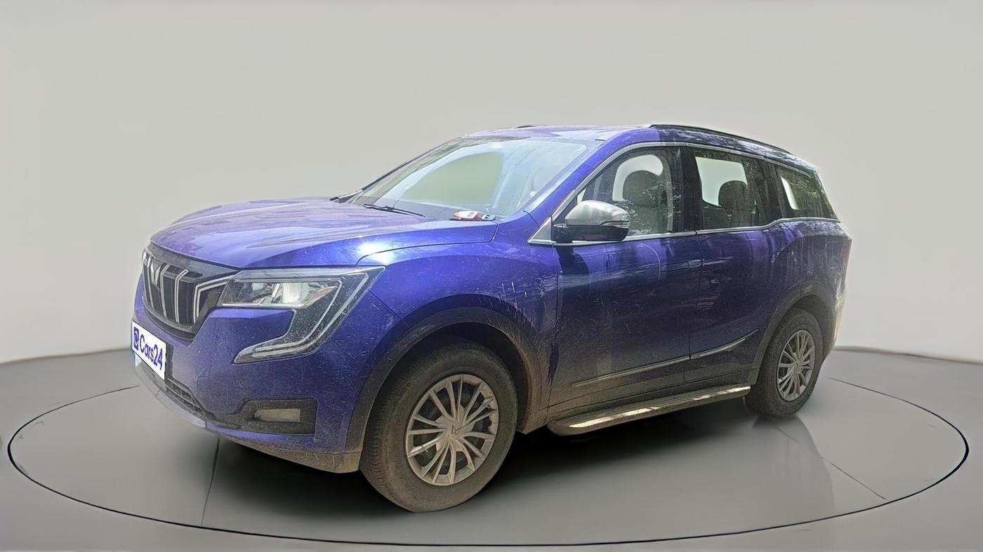 2022 Mahindra XUV700 AX 3 P MT 5 STR, Petrol, Manual, 1,26,579 km, exterior