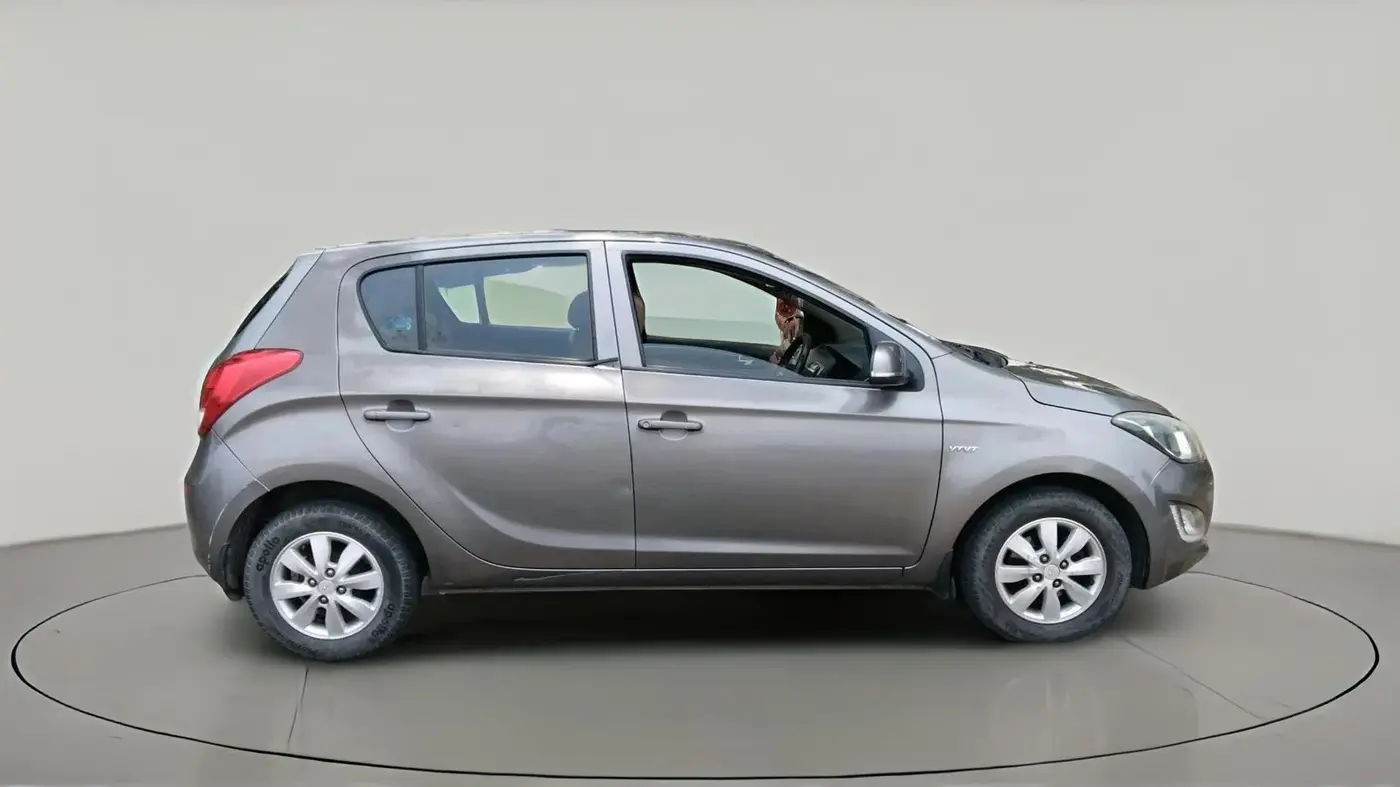 2013 Hyundai i20 SPORTZ 1.2, Petrol, Manual, 95,689 km, exterior