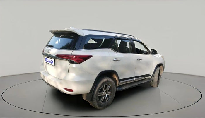 2017 Toyota Fortuner 2.8 4X2 AT, Diesel, Automatic, 1,47,133 km, exterior