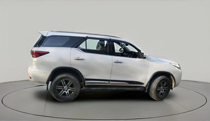 2017 Toyota Fortuner 2.8 4X2 AT, Diesel, Automatic, 1,47,133 km, exterior