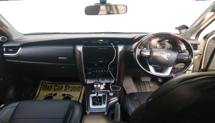2017 Toyota Fortuner 2.8 4X2 AT, Diesel, Automatic, 1,47,133 km, interior