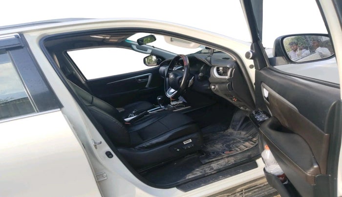 2017 Toyota Fortuner 2.8 4X2 AT, Diesel, Automatic, 1,47,133 km, interior