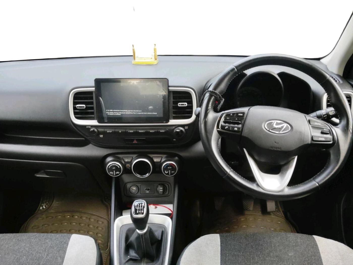 2021 Hyundai VENUE SX 1.0 TURBO, Petrol, Manual, 71,948 km, interior