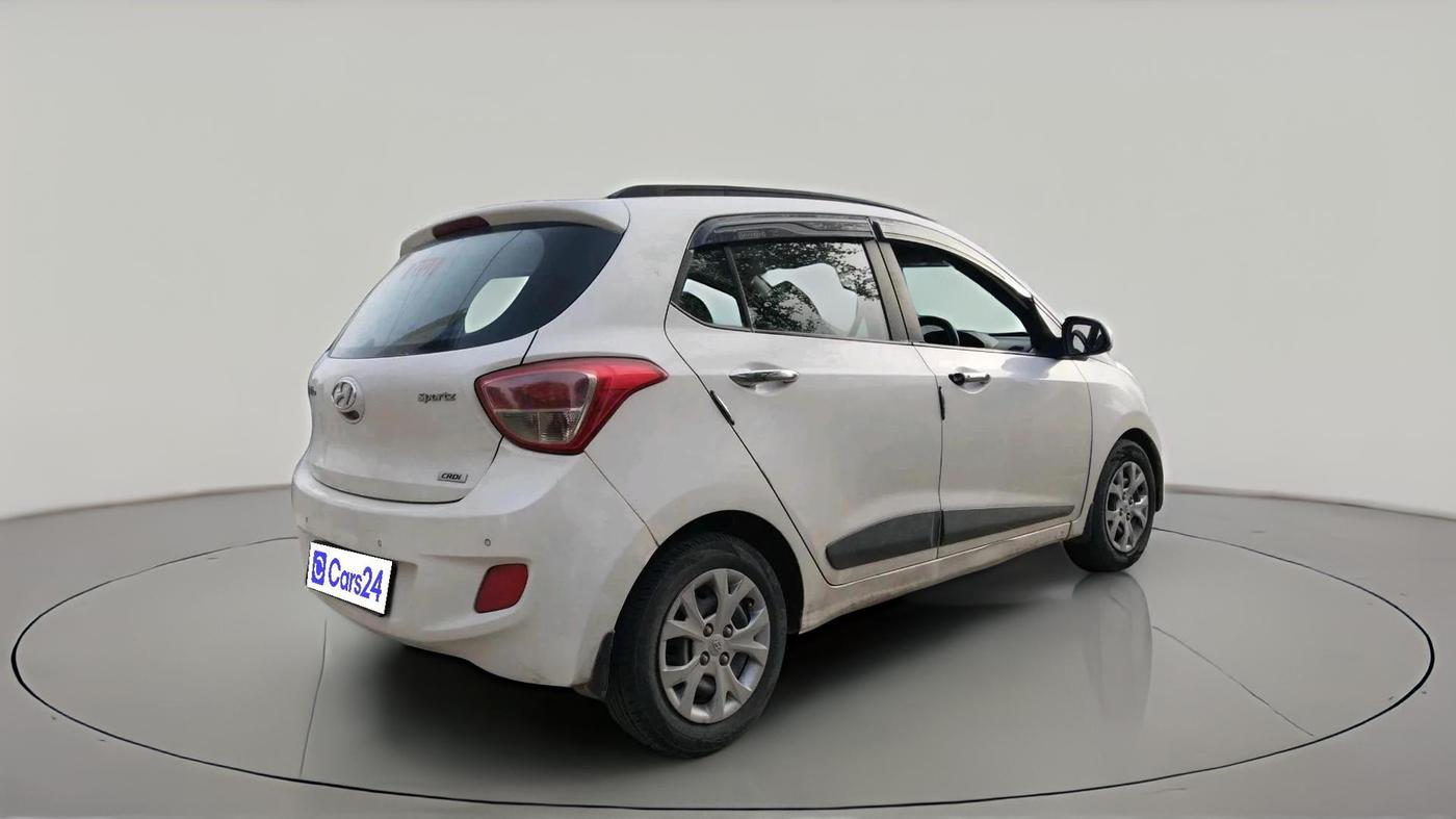 2014 Hyundai Grand i10 SPORTZ 1.1 CRDI, Diesel, Manual, 1,21,584 km, exterior
