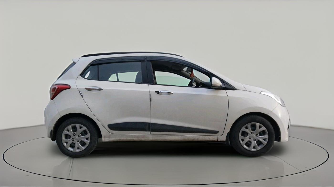 2014 Hyundai Grand i10 SPORTZ 1.1 CRDI, Diesel, Manual, 1,21,584 km, exterior