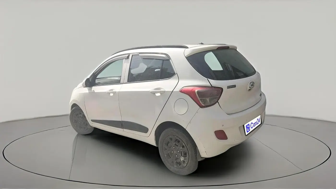 2015 Hyundai Grand i10 SPORTZ 1.1 CRDI, Diesel, Manual, 1,19,013 km, exterior