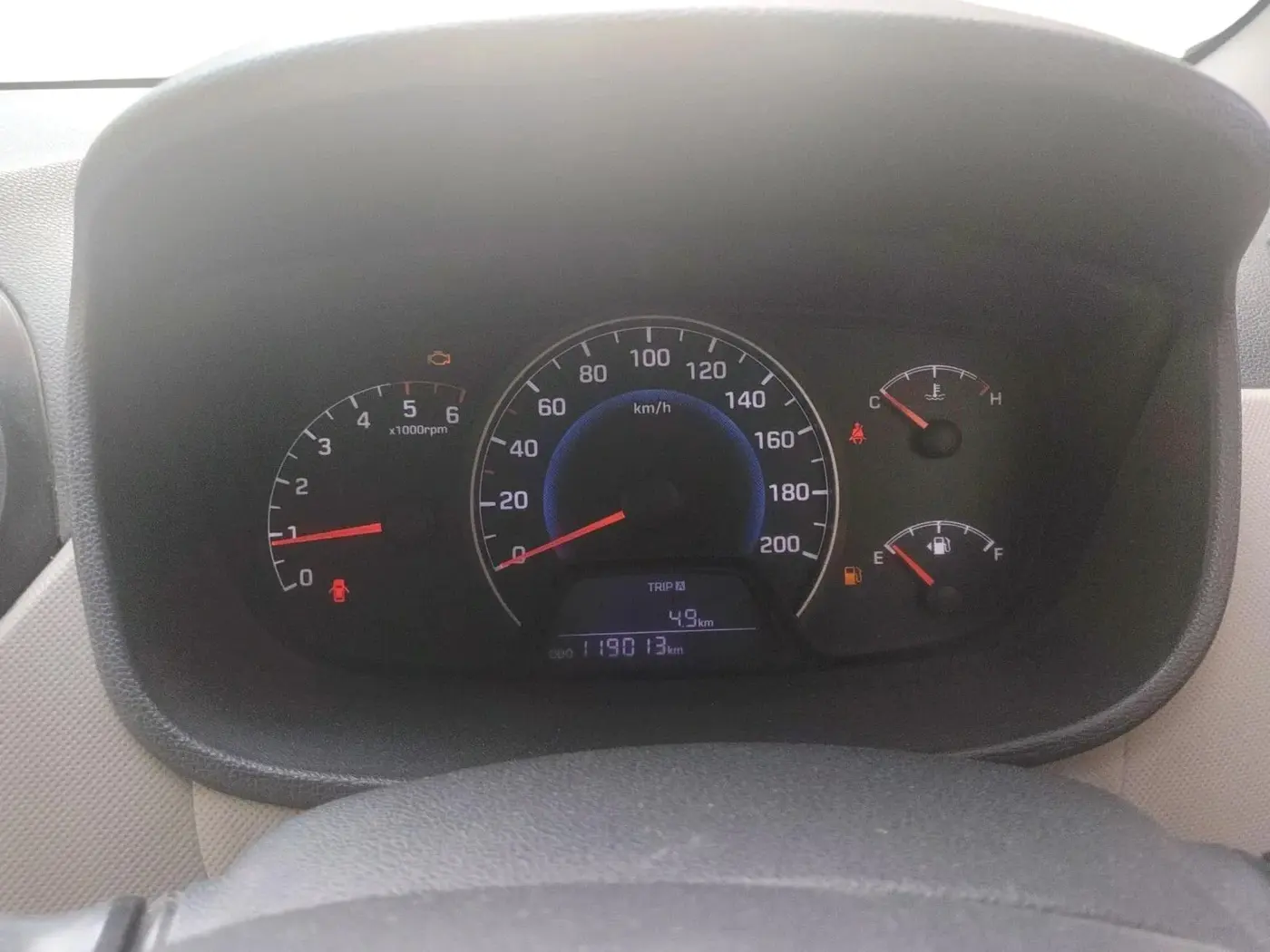 2015 Hyundai Grand i10 SPORTZ 1.1 CRDI, Diesel, Manual, 1,19,013 km, interior