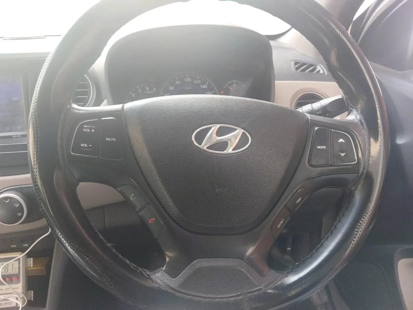 2015 Hyundai Grand i10 SPORTZ 1.1 CRDI, Diesel, Manual, 1,19,013 km, interior