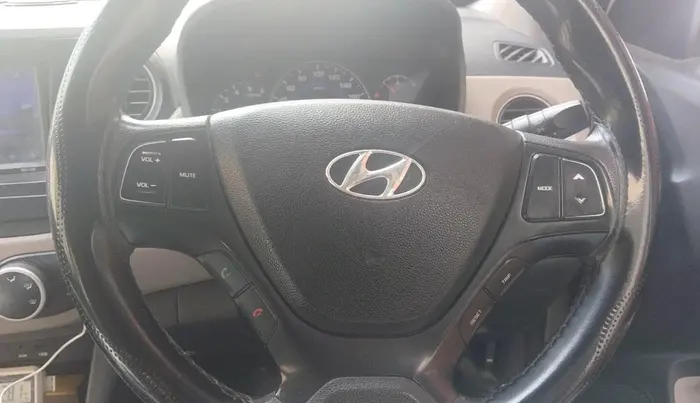 2015 Hyundai Grand i10 SPORTZ 1.1 CRDI, Diesel, Manual, 1,19,013 km, interior