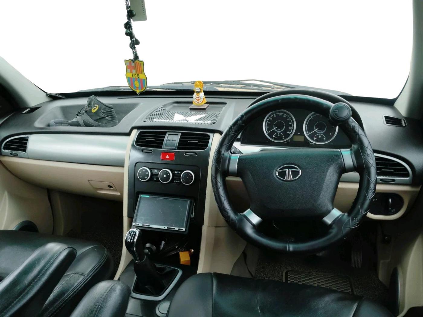 2014 Tata Safari Storme 2.2 EX 4X2, Diesel, Manual, 1,09,296 km, interior