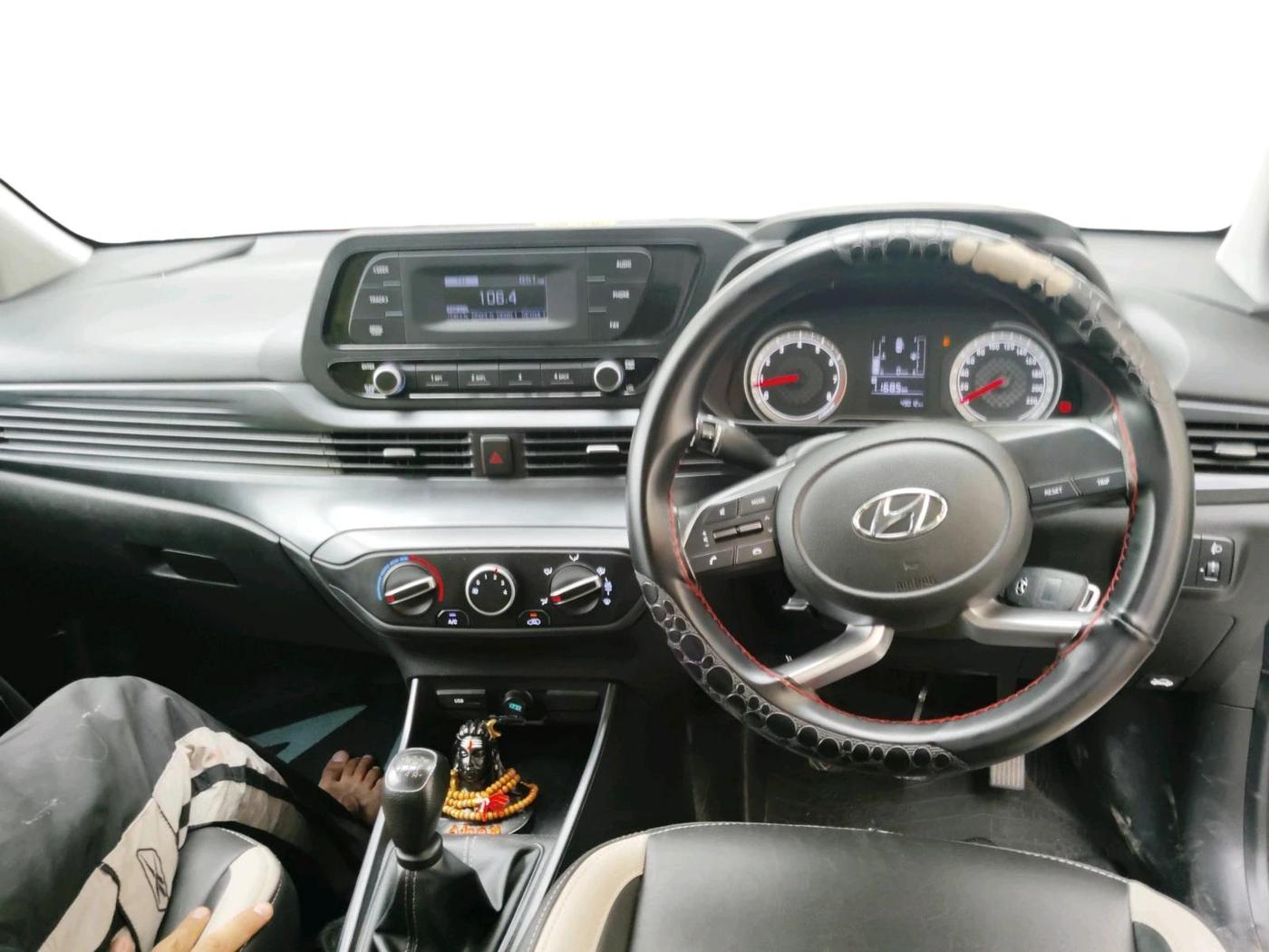2023 Hyundai NEW I20 MAGNA 1.2 MT, Petrol, Manual, 49,012 km, interior