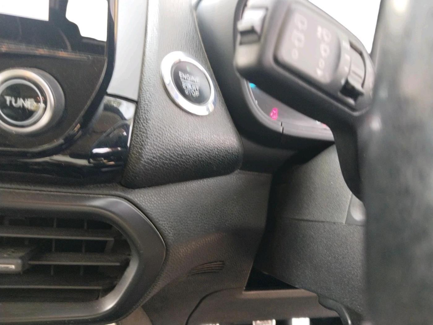 2018 Ford Ecosport TITANIUM 1.5L DIESEL, Diesel, Manual, 1,15,956 km, interior