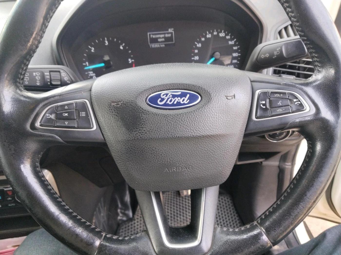 2018 Ford Ecosport TITANIUM 1.5L DIESEL, Diesel, Manual, 1,15,956 km, interior