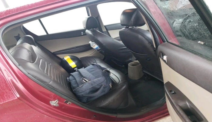 2010 Hyundai i20 MAGNA (O) 1.2, Petrol, Manual, 1,06,803 km, interior