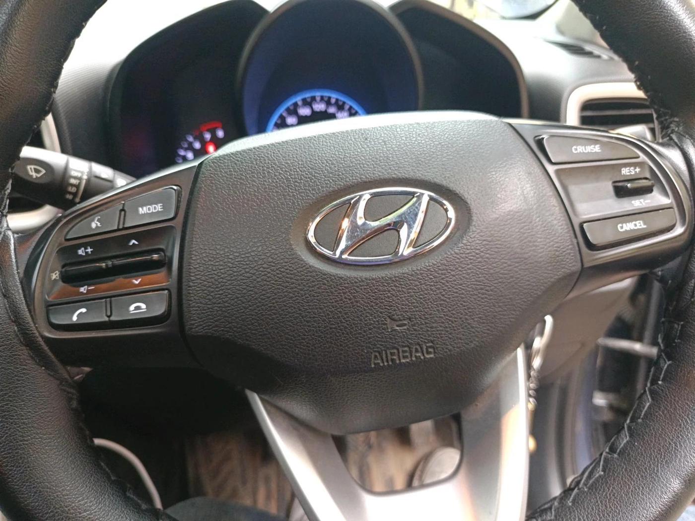 2020 Hyundai VENUE SX 1.0 TURBO, Petrol, Manual, 1,34,234 km, interior
