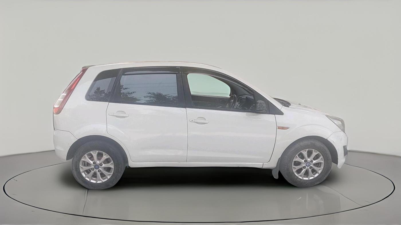 2013 Ford Figo TITANIUM 1.4 DIESEL, Diesel, Manual, 1,86,599 km, exterior