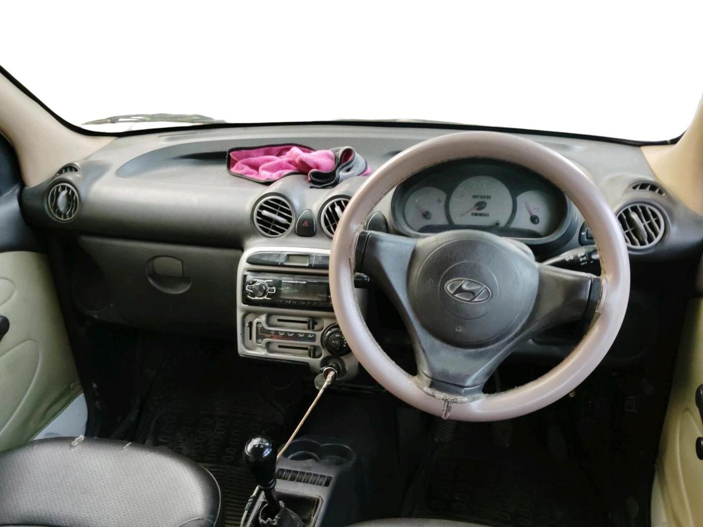 2011 Hyundai Santro Xing GLS, Petrol, Manual, 1,26,704 km, interior