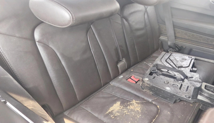2008 Audi Q7 3.0 TDI quattro, Diesel, Automatic, 1,80,463 km, interior