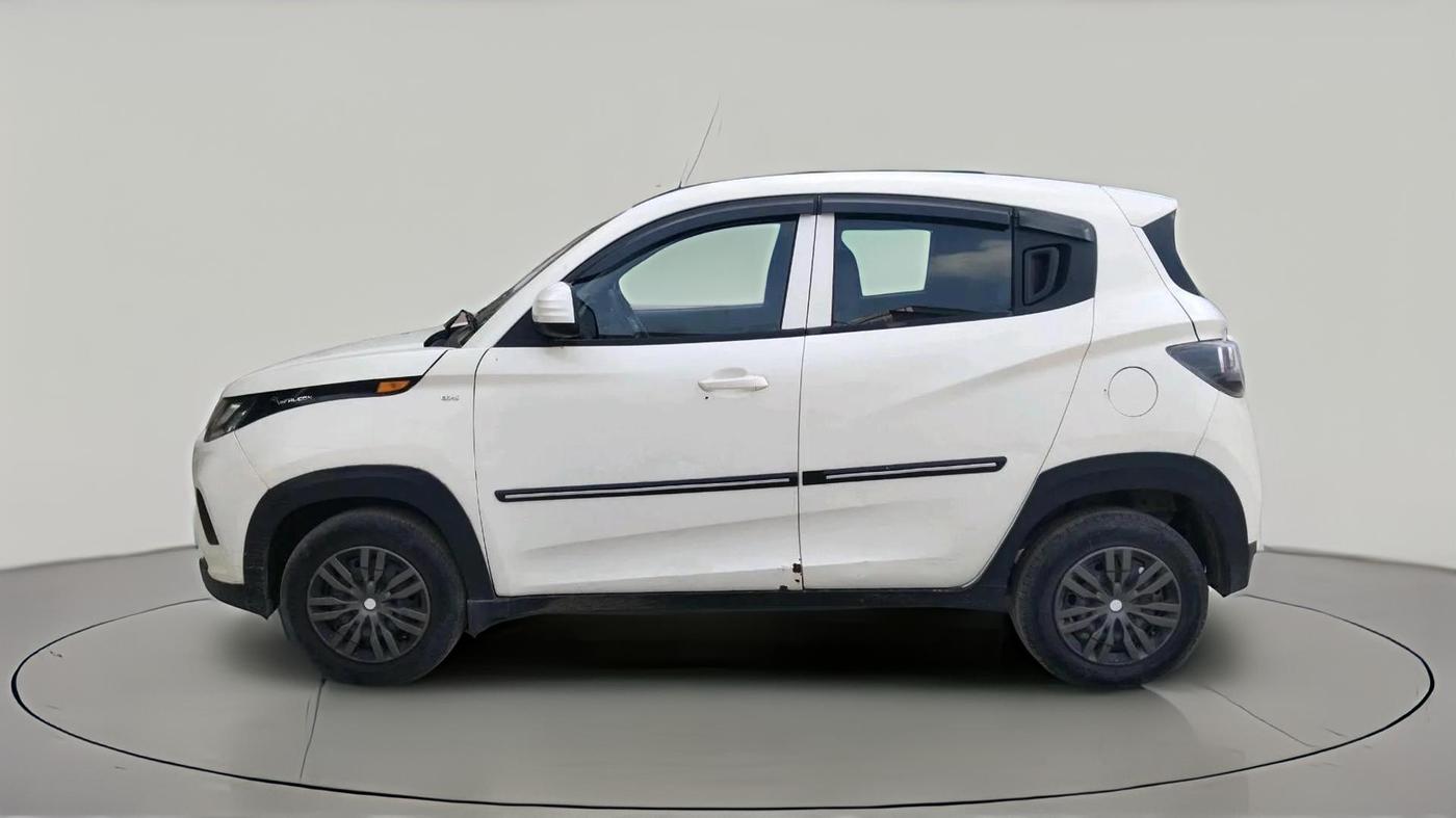 2018 Mahindra KUV 100 NXT K4+ D 6 STR, Diesel, Manual, 70,042 km, exterior