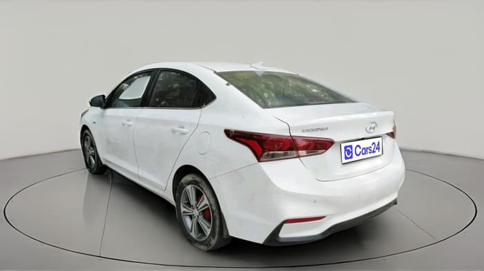 2018 Hyundai Verna 1.6 CRDI SX + AT, Diesel, Automatic, 1,52,882 km, exterior