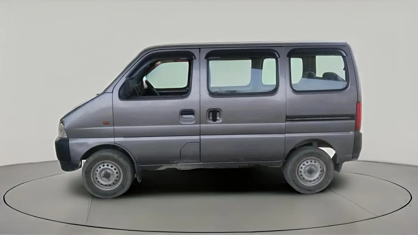 2023 Maruti Eeco 7 STR STD 1.2, Petrol, Manual, 33,206 km, exterior