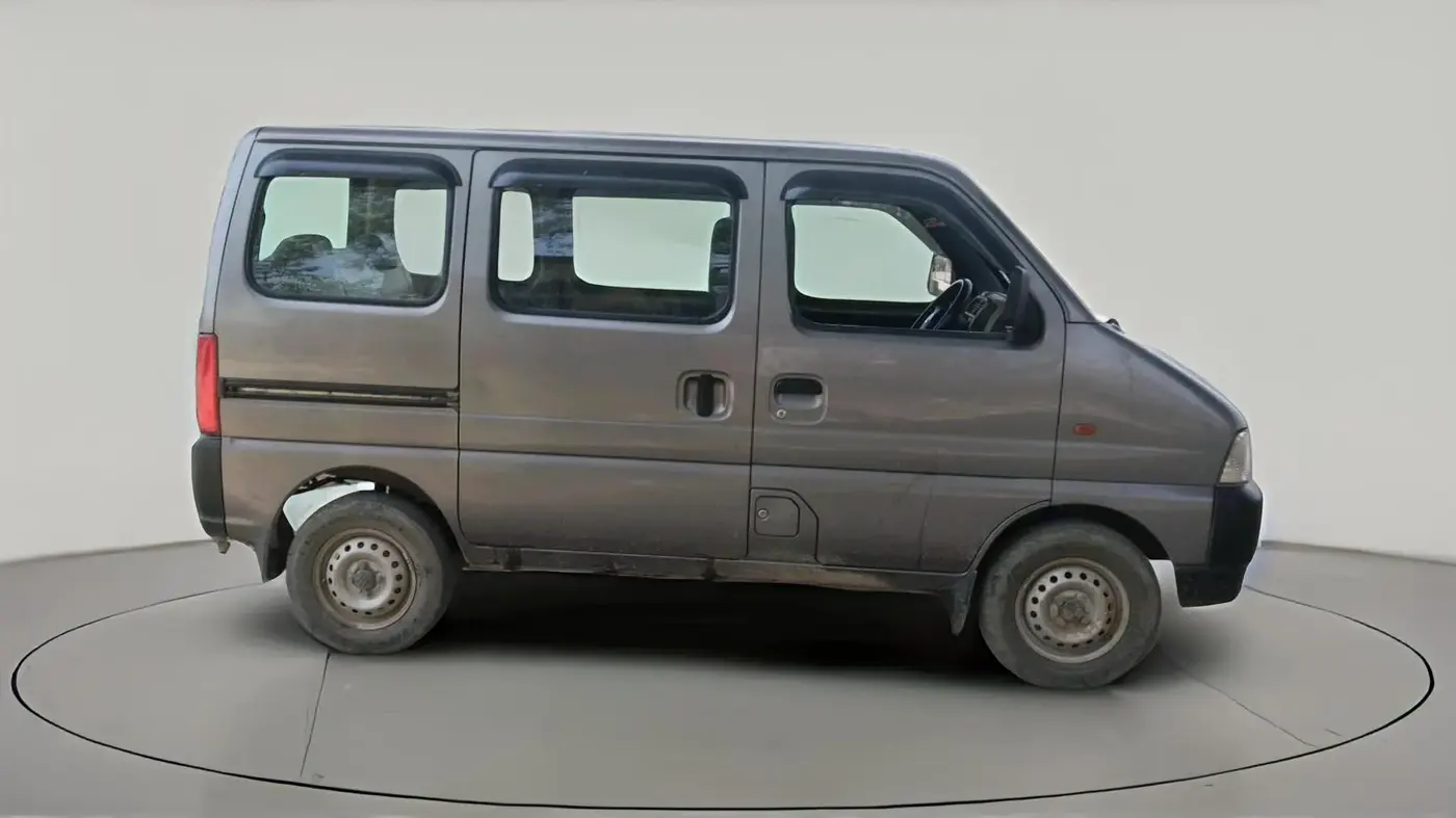 2023 Maruti Eeco 7 STR STD 1.2, Petrol, Manual, 33,206 km, exterior