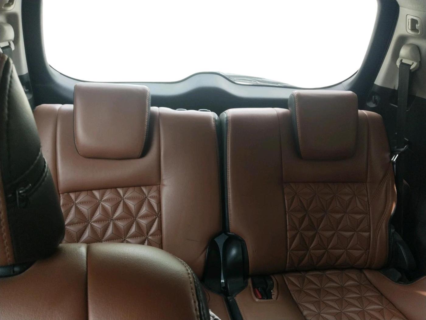 2019 Toyota Innova Crysta 2.4 G 7 STR, Diesel, Manual, 1,91,628 km, interior