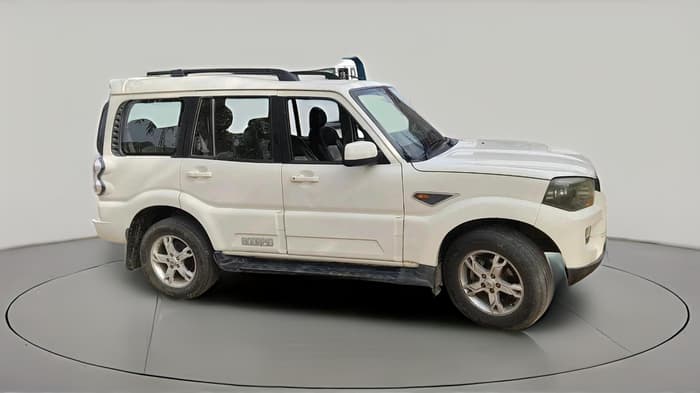 2015 Mahindra Scorpio S10, Diesel, Manual, 1,99,904 km, exterior