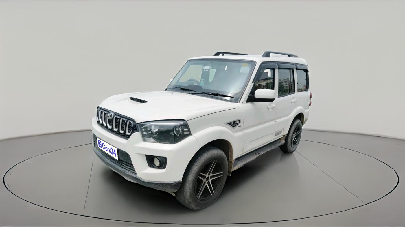 2018 Mahindra Scorpio S7, Diesel, Manual, 1,37,062 km, exterior