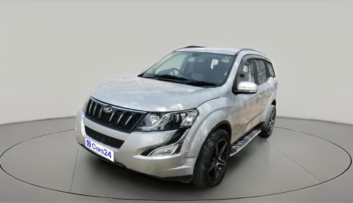 2017 Mahindra XUV500 W6 AT 1.99, Diesel, Automatic, 78,226 km, exterior