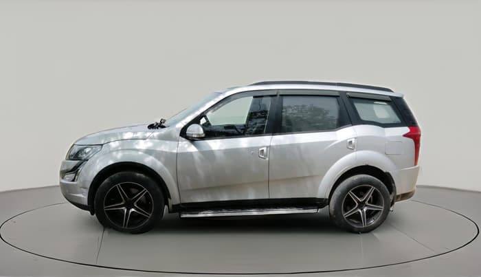 2017 Mahindra XUV500 W6 AT 1.99, Diesel, Automatic, 78,226 km, exterior