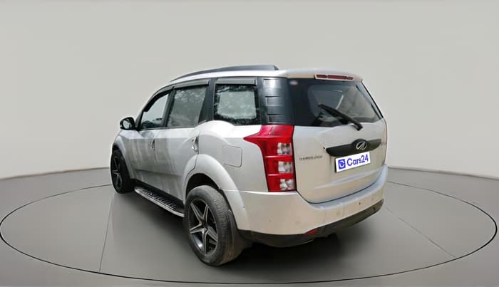 2017 Mahindra XUV500 W6 AT 1.99, Diesel, Automatic, 78,226 km, exterior