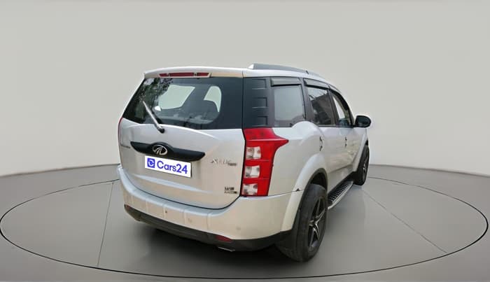 2017 Mahindra XUV500 W6 AT 1.99, Diesel, Automatic, 78,226 km, exterior