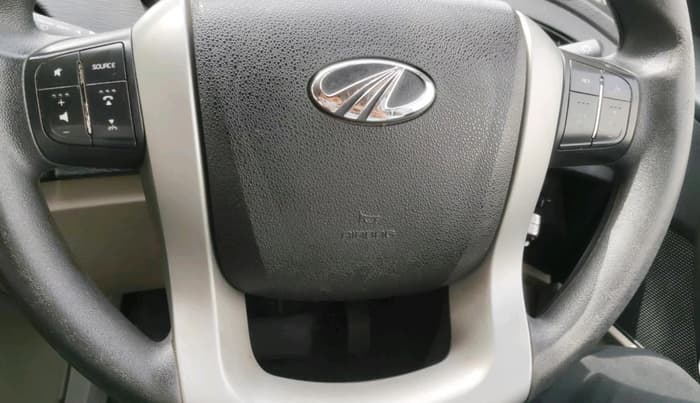 2017 Mahindra XUV500 W6 AT 1.99, Diesel, Automatic, 78,226 km, interior