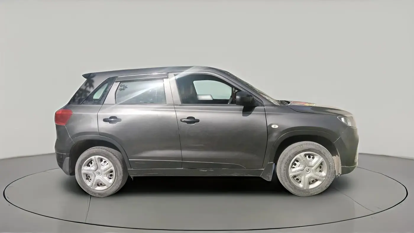 2016 Maruti Vitara Brezza LDI (O), Diesel, Manual, 1,80,070 km, exterior