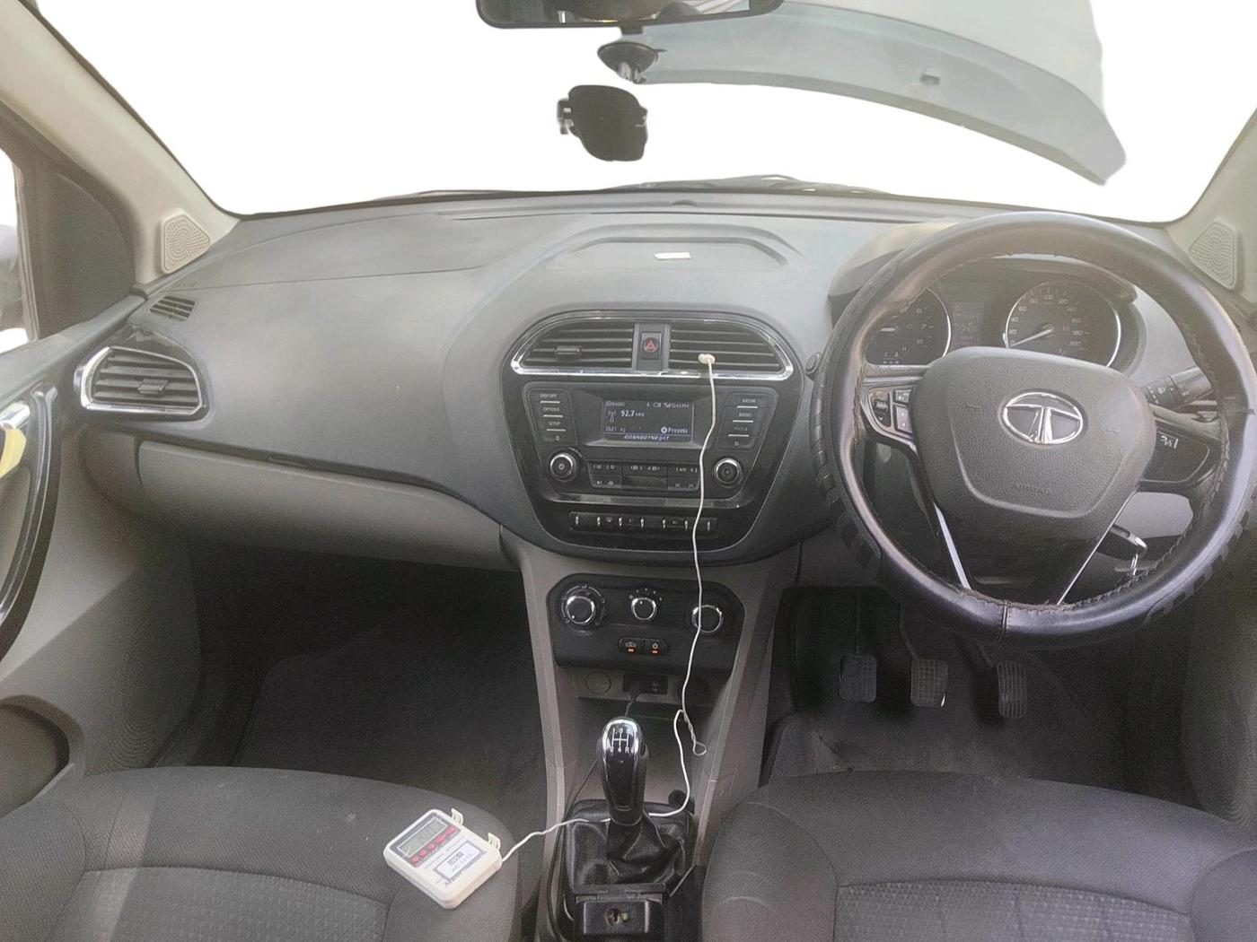 2017 Tata Tiago XZ PETROL, Petrol, Manual, 1,65,013 km, interior