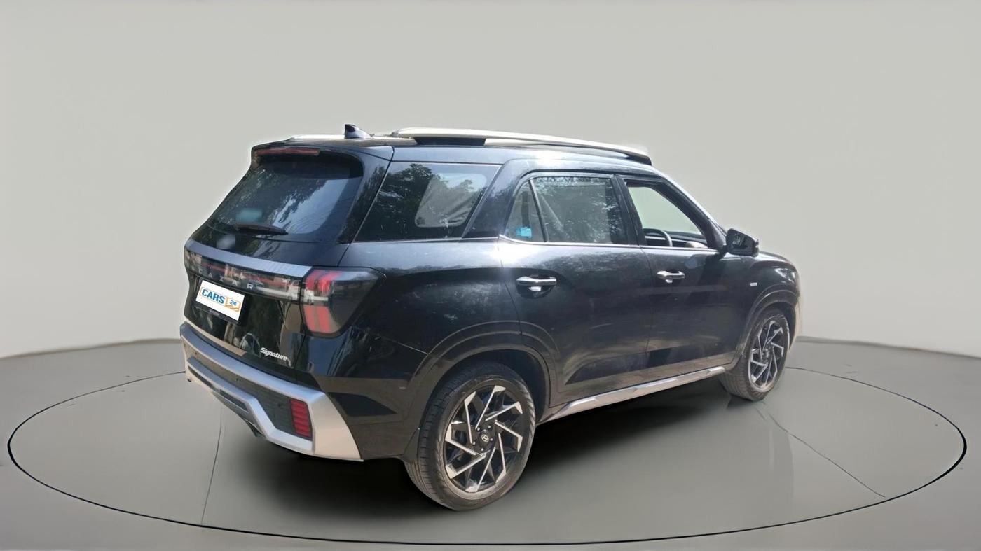 2024 Hyundai ALCAZAR Signature 7 STR 1.5 Diesel Automatic, Diesel, Automatic, 15,000 km, exterior