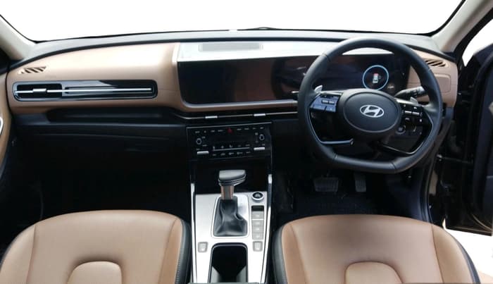 2024 Hyundai ALCAZAR Signature 7 STR 1.5 Diesel Automatic, Diesel, Automatic, 15,000 km, interior