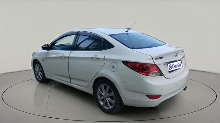 2012 Hyundai Verna FLUIDIC 1.6 CRDI SX, Diesel, Manual, 95,493 km, exterior