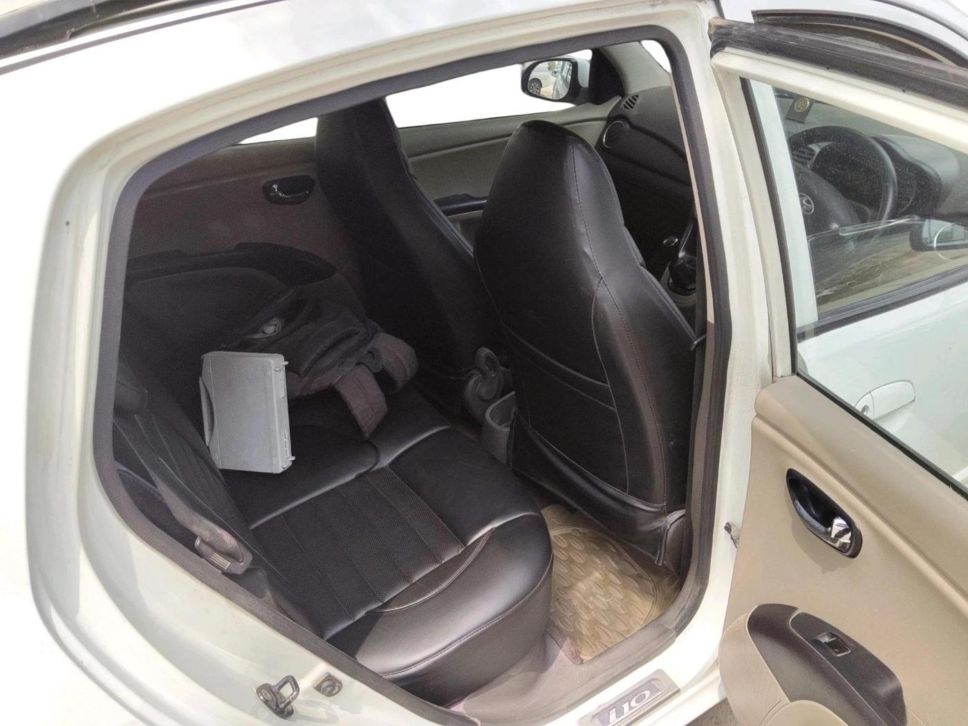 2012 Hyundai i10 SPORTZ 1.2, Petrol, Manual, 1,92,690 km, interior